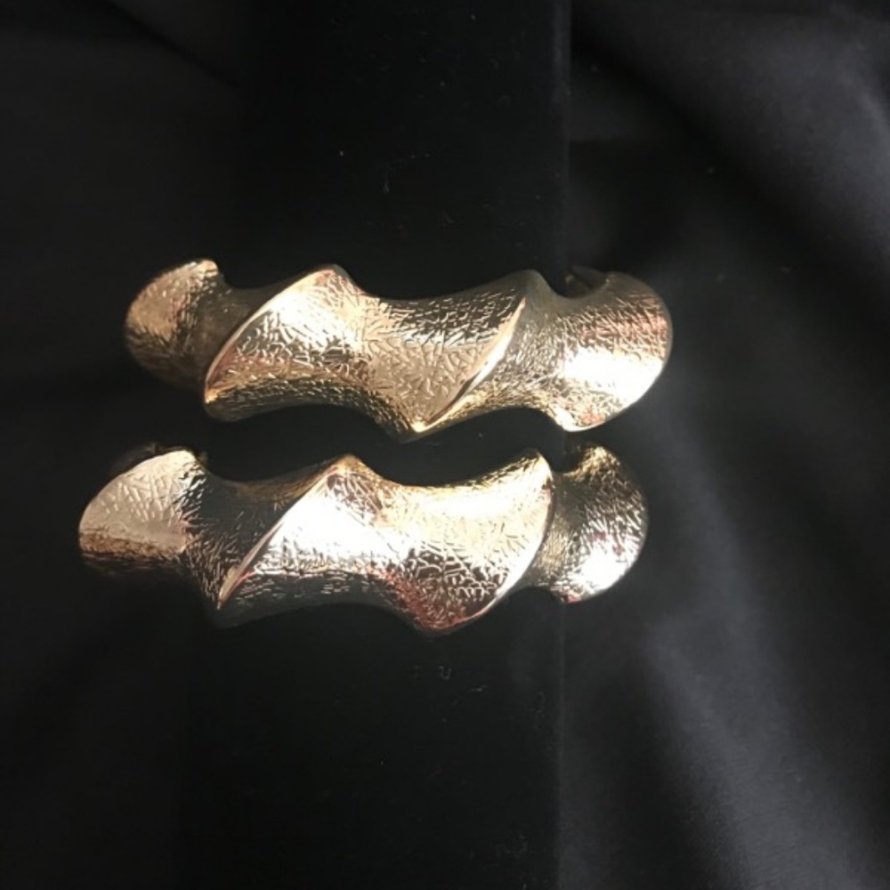 Solid Twist Gold Bracelet $35 Per Bracelet. - image 1